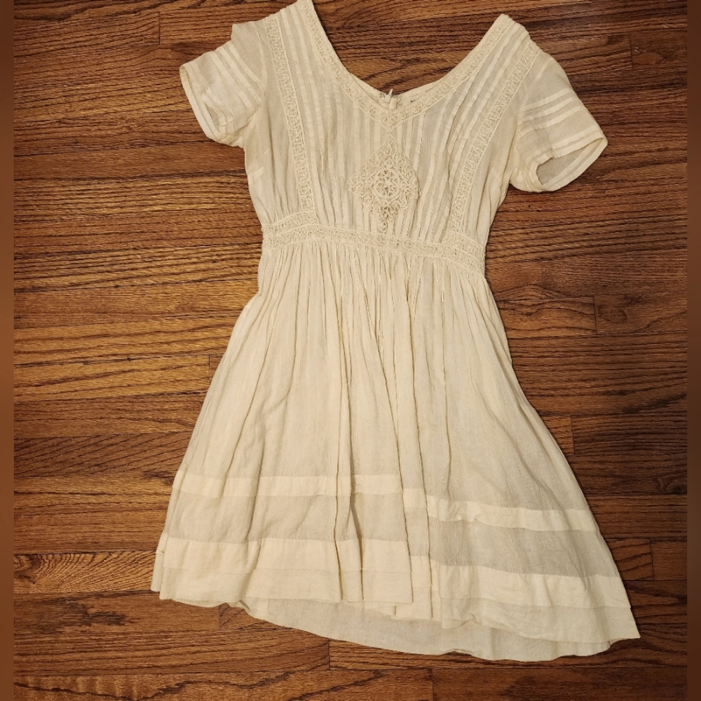 Vintage ThistlePearl UrbanOutfitter Dress Cream Crochet Lace Women’s Size 2